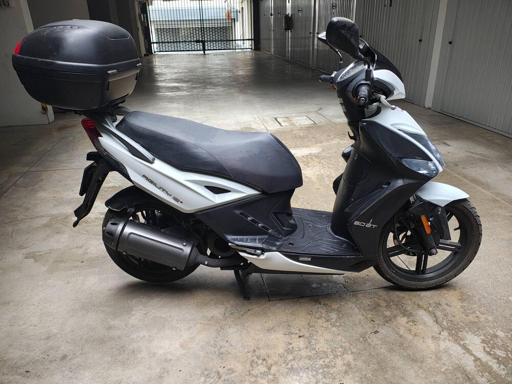 Kymco Agility 50 R16 + (2008 - 18) (2)