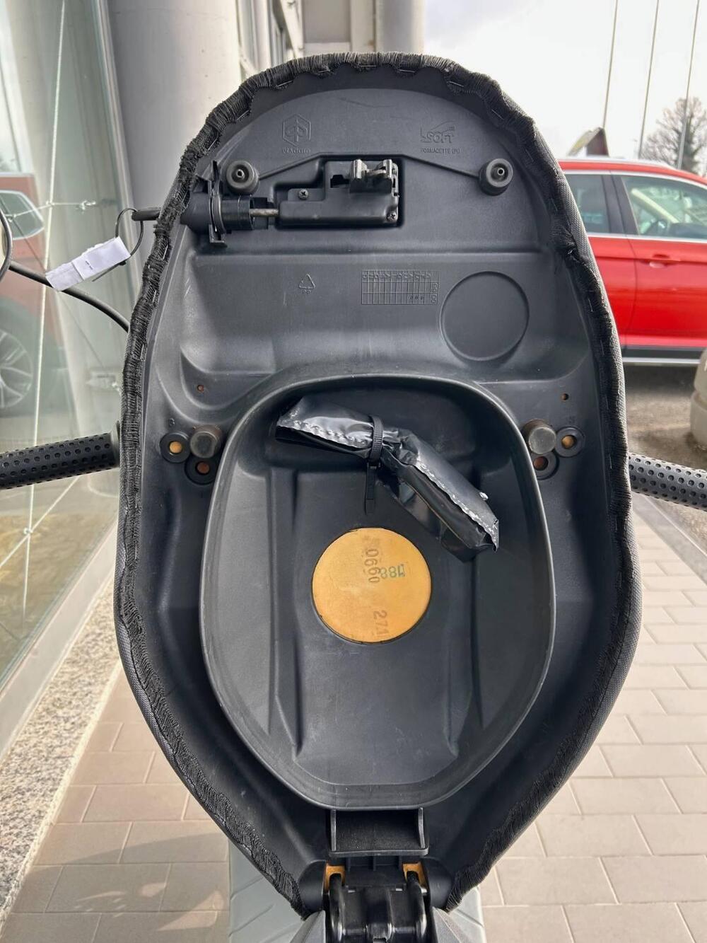 Piaggio Zip 50 2T (2000 - 18) (7)