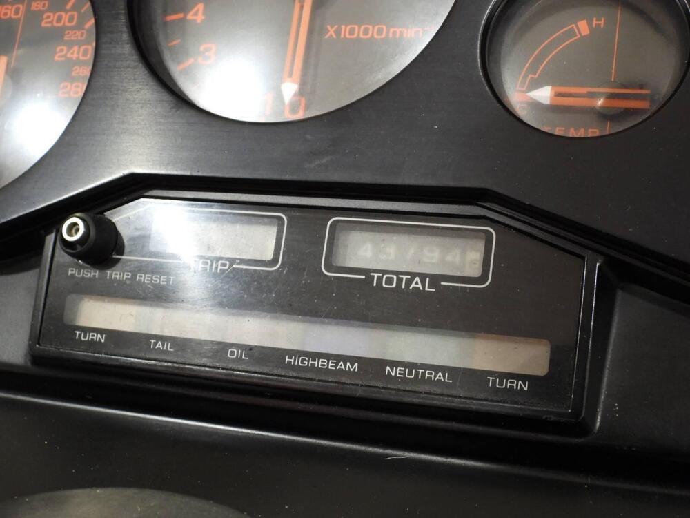 Honda VF 1000 F (1985 - 87) (18)