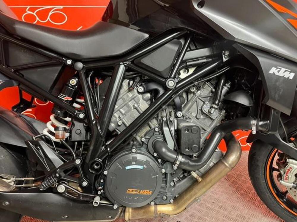 KTM 1290 Super Duke R ABS (2017 - 18) (3)