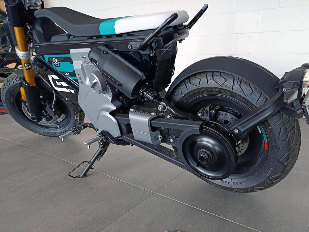 Bmw CE 02 (2024 - 25) (14)