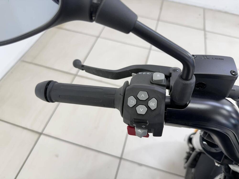 Bmw CE 02 (2024 - 25) (10)