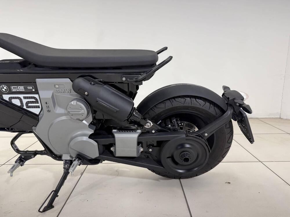 Bmw CE 02 (2024 - 25) (15)