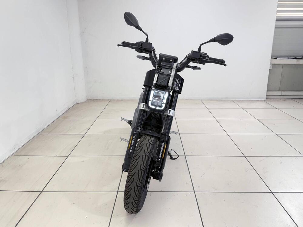 Bmw CE 02 (2024 - 25) (3)