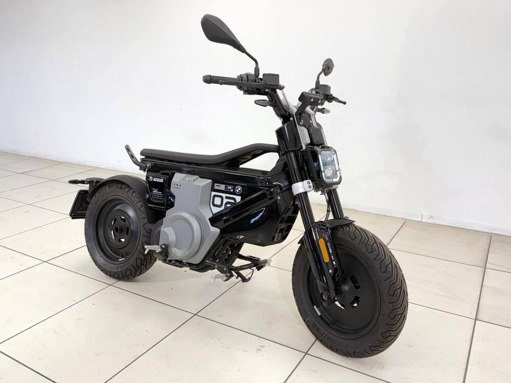 Bmw CE 02 (2024 - 25) (4)