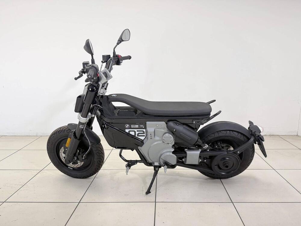 Bmw CE 02 (2024 - 25) (5)