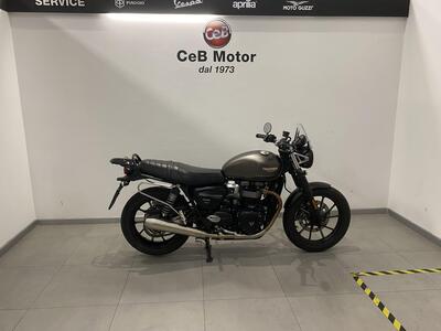 Triumph Street Twin 900 (2021 - 22) usata