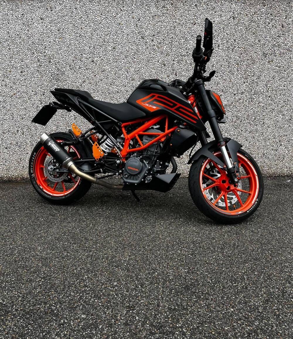 KTM 125 Duke (2021 - 23) (2)