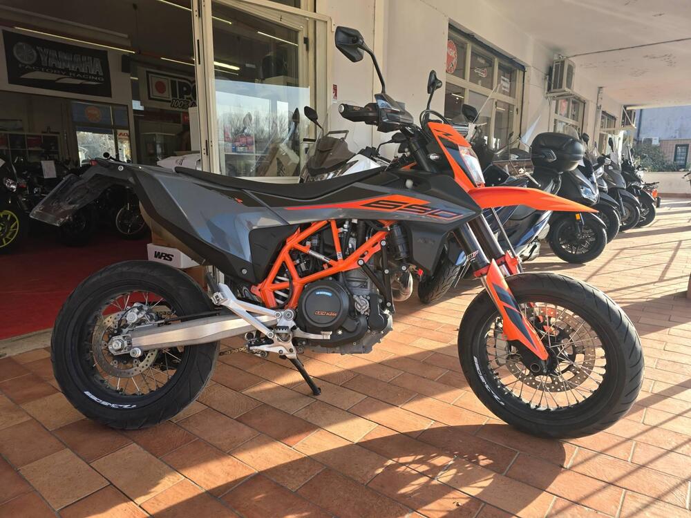 KTM 690 SMC R (2021 - 22)