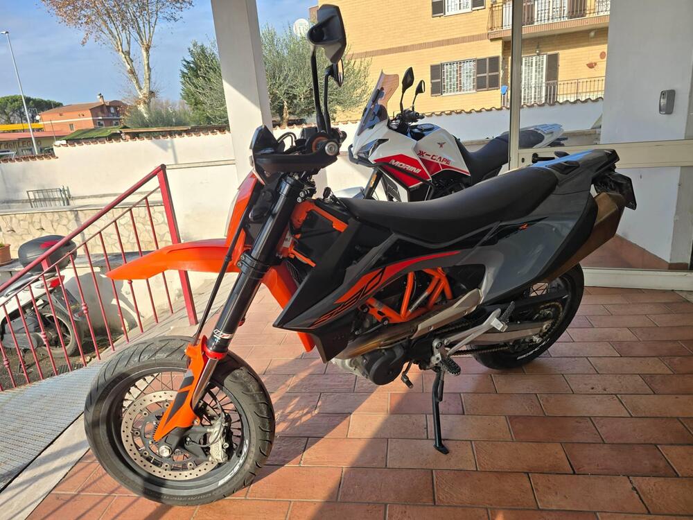KTM 690 SMC R (2021 - 22) (2)