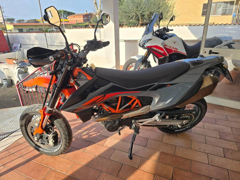 KTM 690 SMC R (2021 - 22) (6)