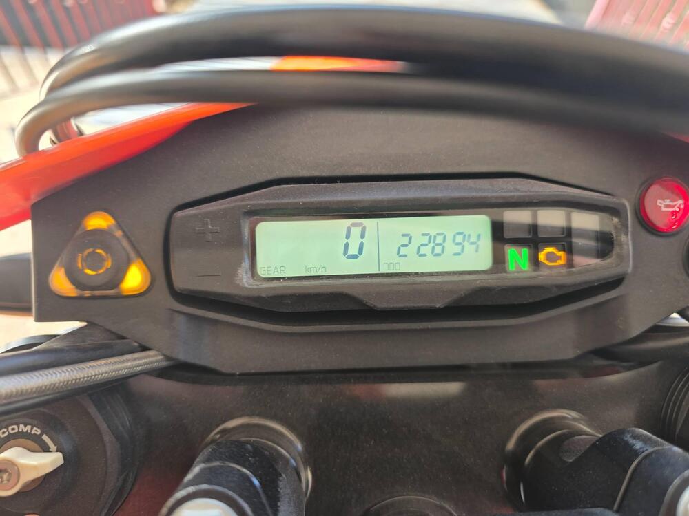 KTM 690 SMC R (2021 - 22) (11)