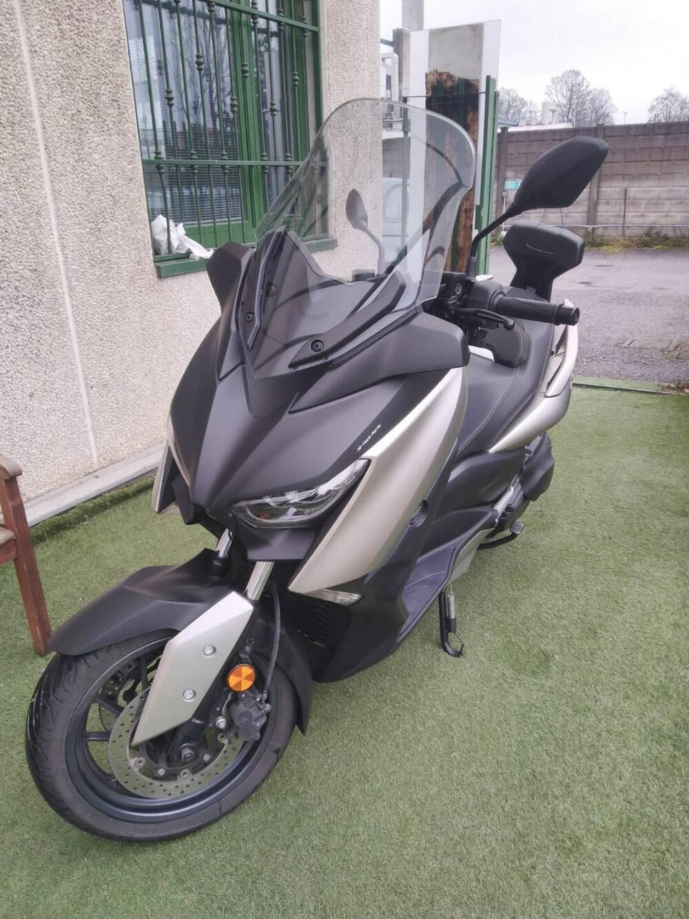 Yamaha X-Max 400 ABS (2017 - 20) (4)