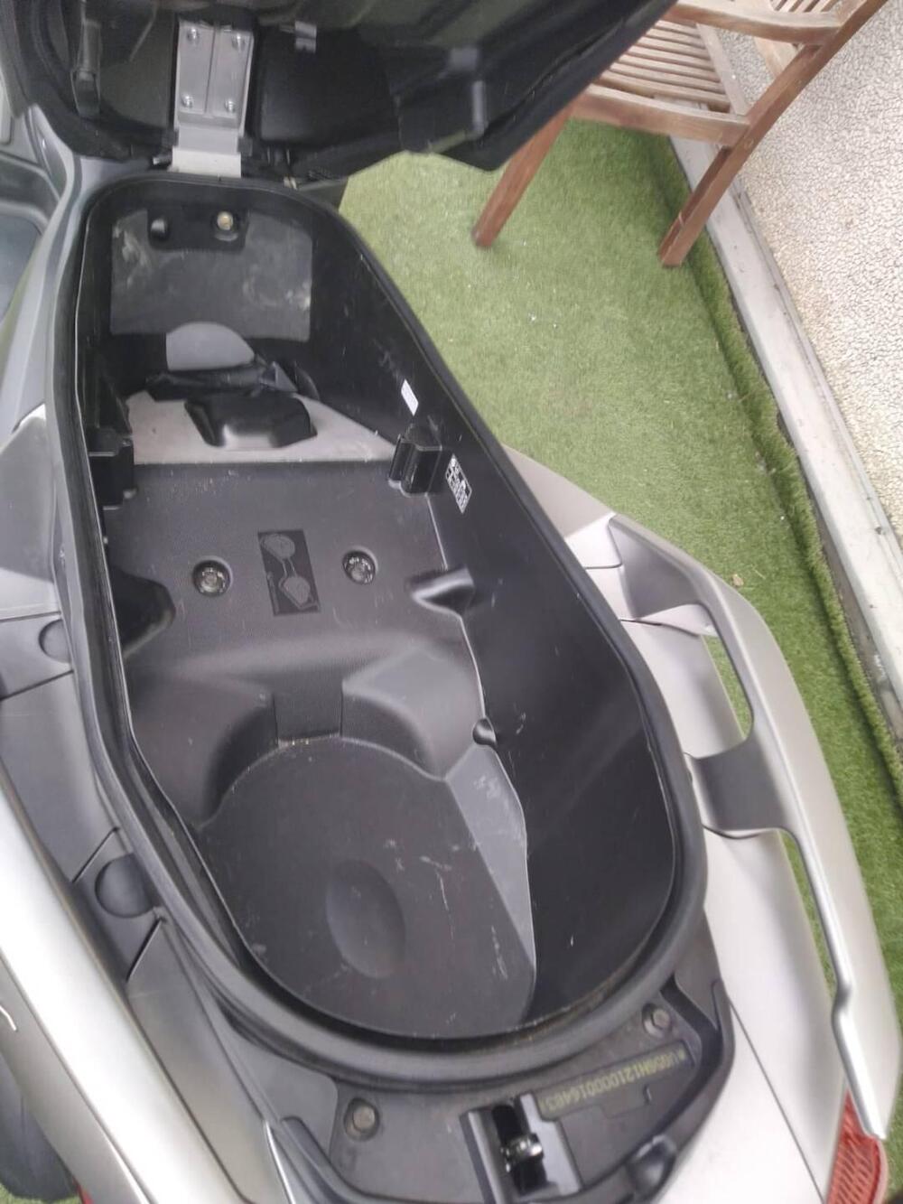 Yamaha X-Max 400 ABS (2017 - 20) (16)