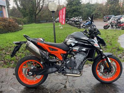 KTM 890 Duke GP (2022 - 23) usata