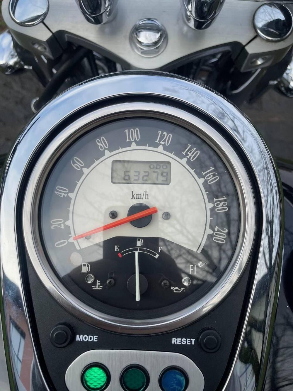 Kawasaki Vulcan VN 900 Classic (2006 - 10) (6)