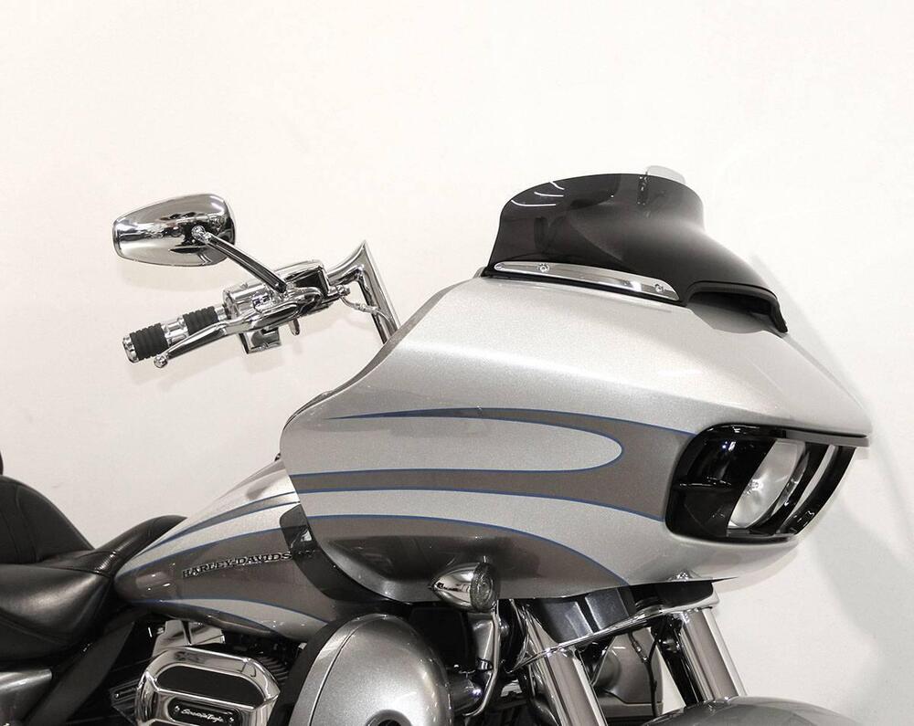 Harley-Davidson 1800 Road Glide Ultra (2014 - 16) - FLTRUSE (3)