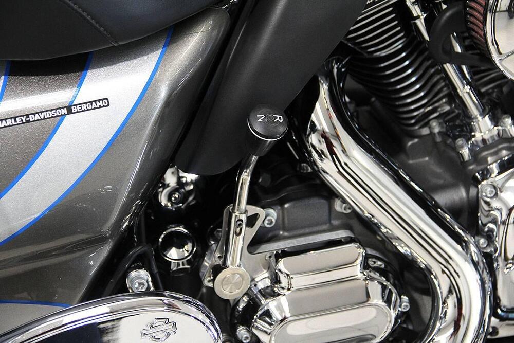 Harley-Davidson 1800 Road Glide Ultra (2014 - 16) - FLTRUSE (5)