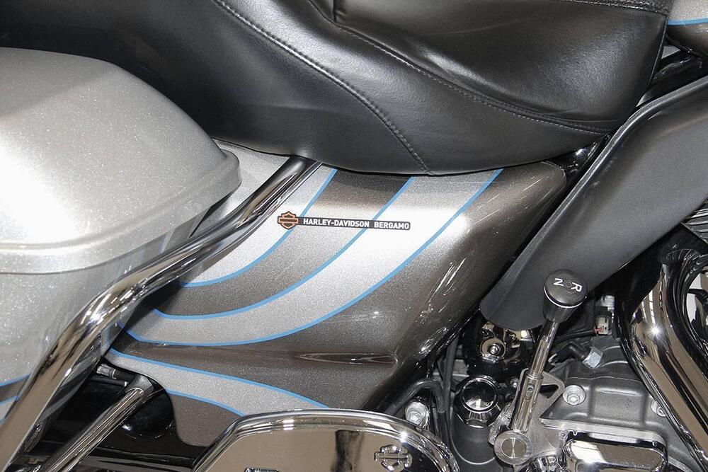 Harley-Davidson 1800 Road Glide Ultra (2014 - 16) - FLTRUSE (8)