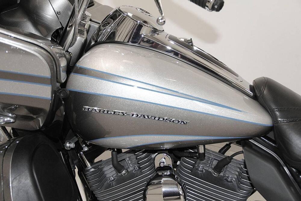 Harley-Davidson 1800 Road Glide Ultra (2014 - 16) - FLTRUSE (19)