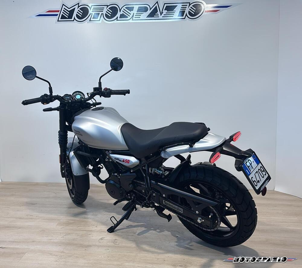 Royal Enfield Guerrilla 450 (2024 - 25) (4)