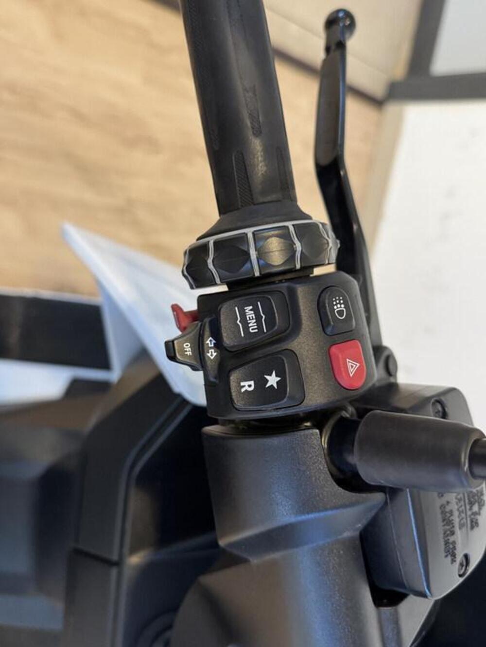 Bmw CE 04 (2021 - 25) (7)