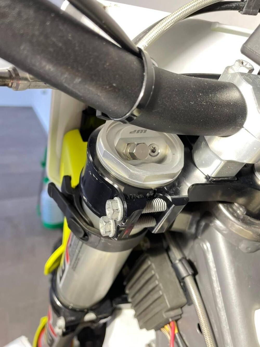 Husqvarna TE 250i (2022) (10)