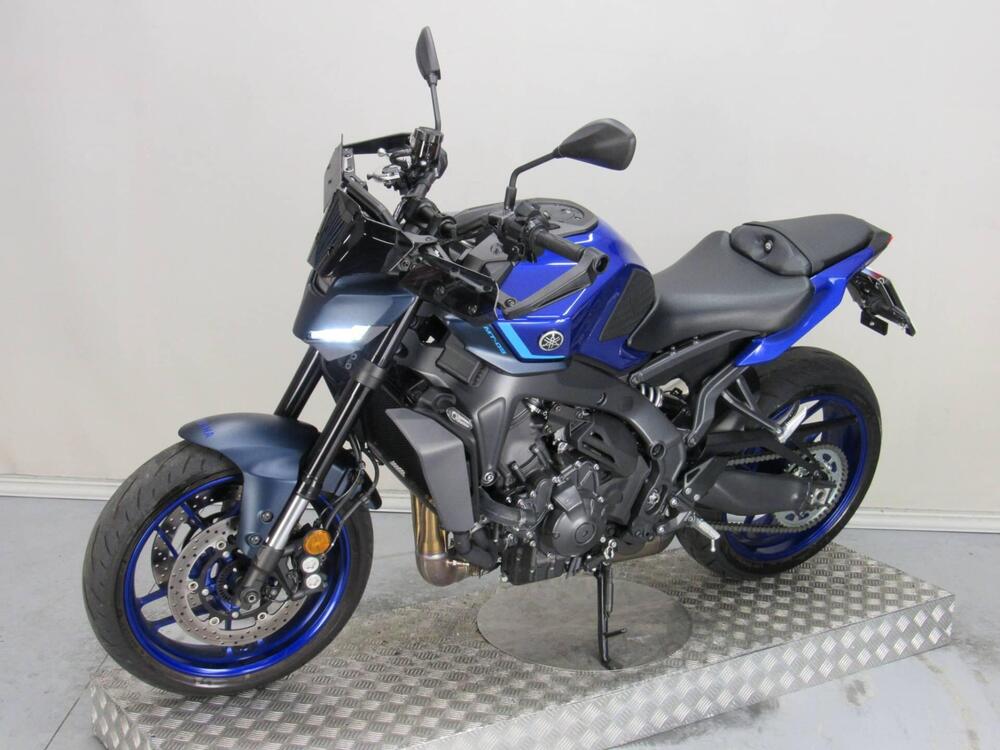 Yamaha MT-09 Y-AMT (2024 - 25) (3)