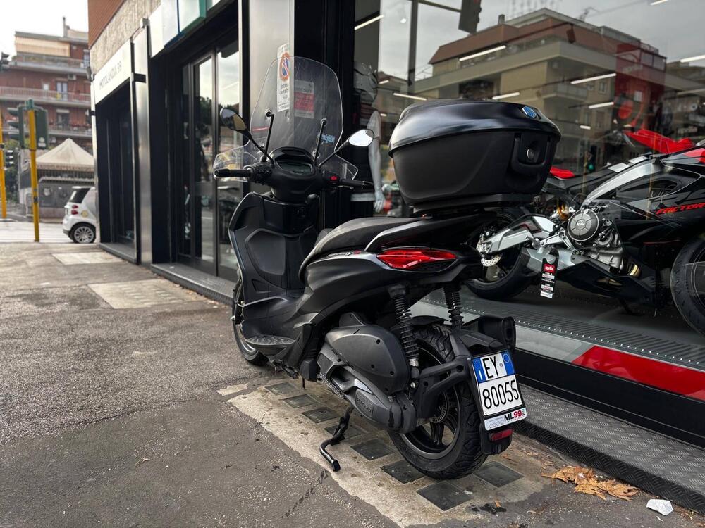 Piaggio Beverly 300 S ABS-ASR (2021 - 25) (9)