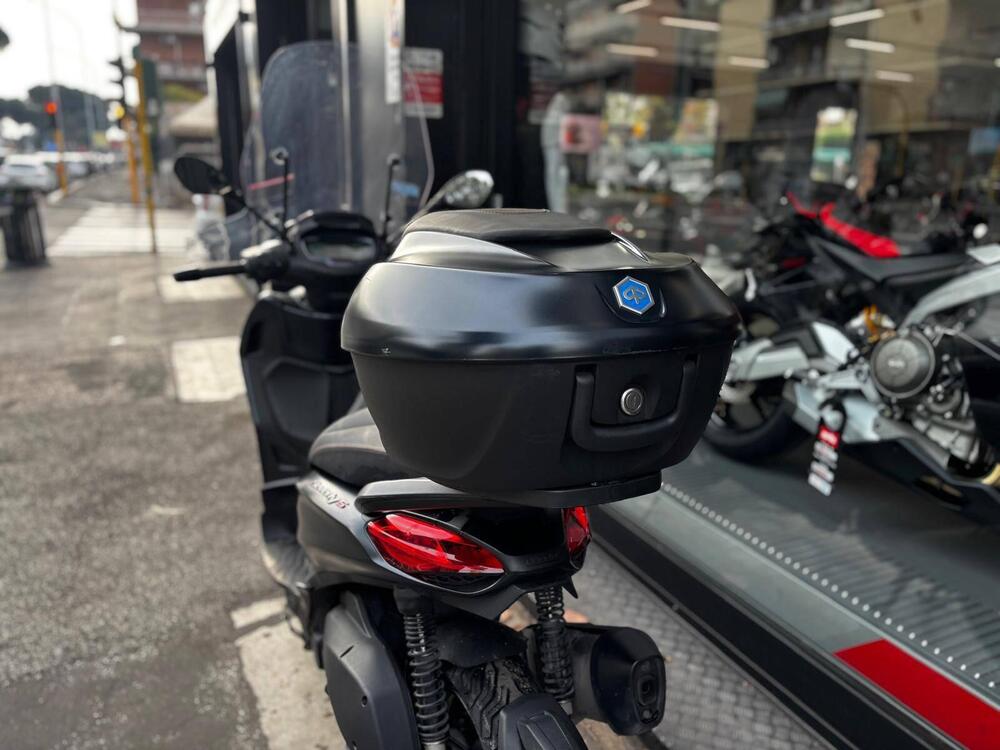 Piaggio Beverly 300 S ABS-ASR (2021 - 25) (10)