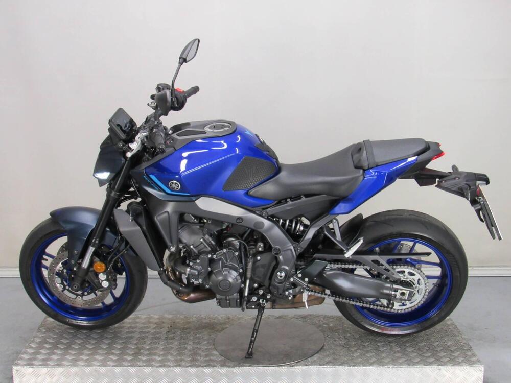 Yamaha MT-09 (2024 - 25) (4)