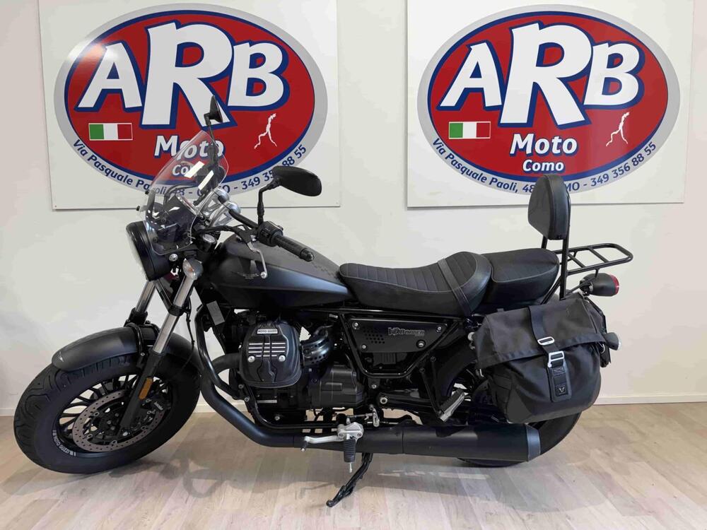 Moto Guzzi V9 Bobber (2018 - 20) (3)