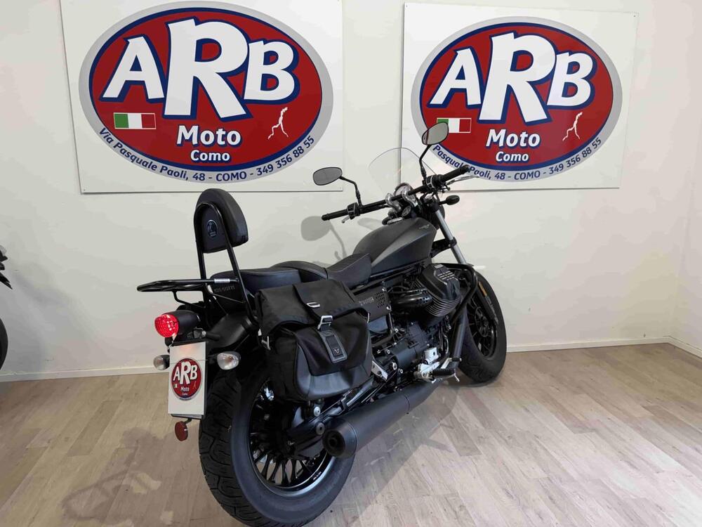 Moto Guzzi V9 Bobber (2018 - 20) (6)