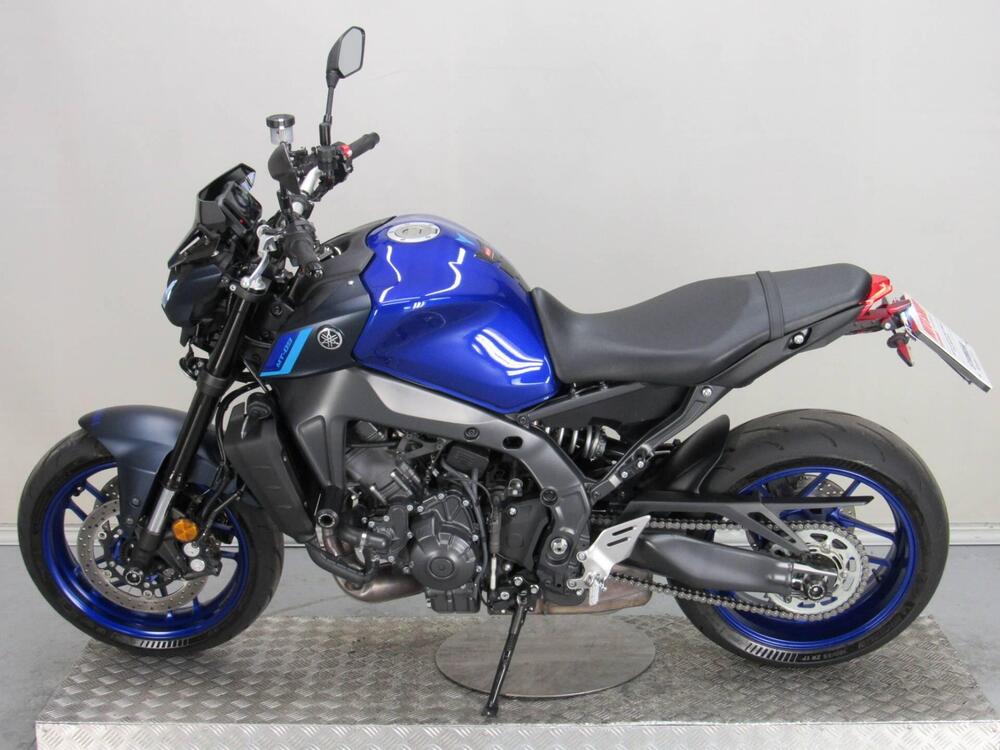 Yamaha MT-09 (2021 - 23) (4)
