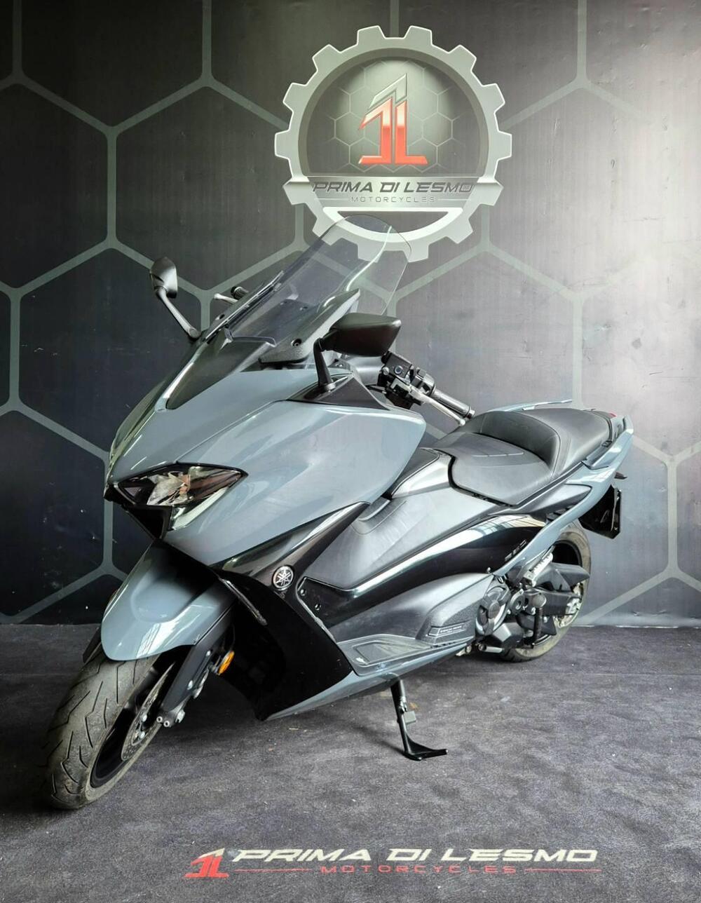 Yamaha T-Max 560 Tech Max (2021) (4)