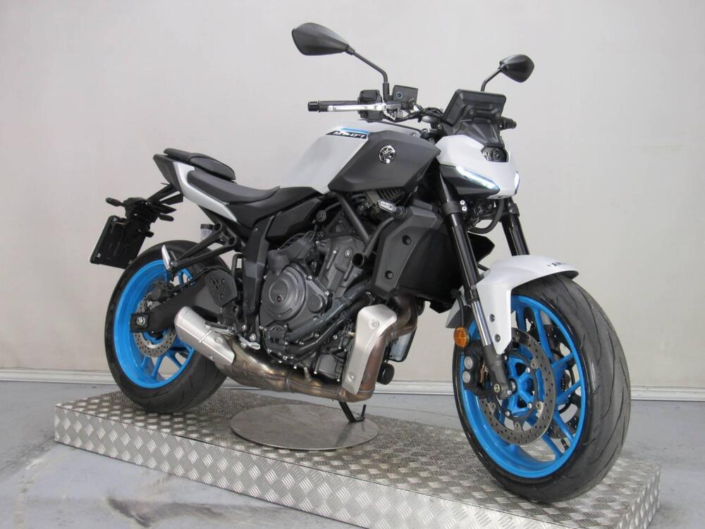 Yamaha MT-07 Y-AMT (2025) (8)