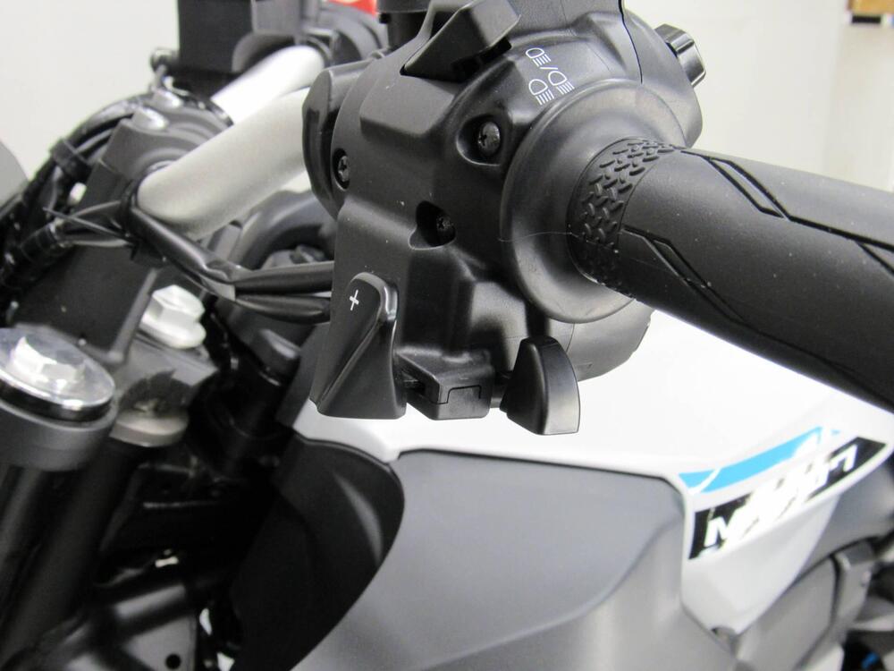 Yamaha MT-07 Y-AMT (2025) (10)