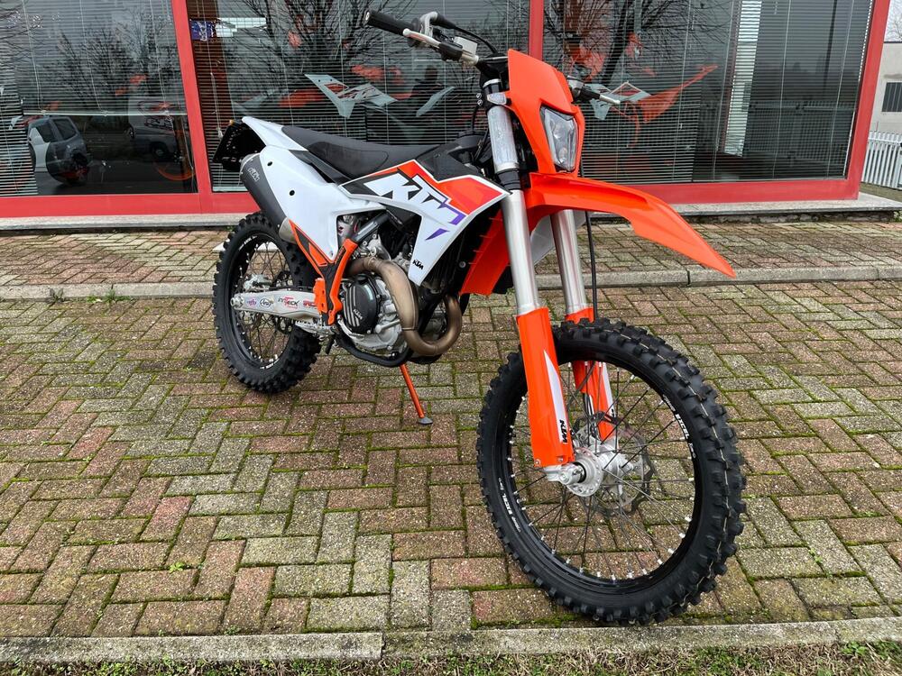 KTM 450 SX-F (2023) (3)