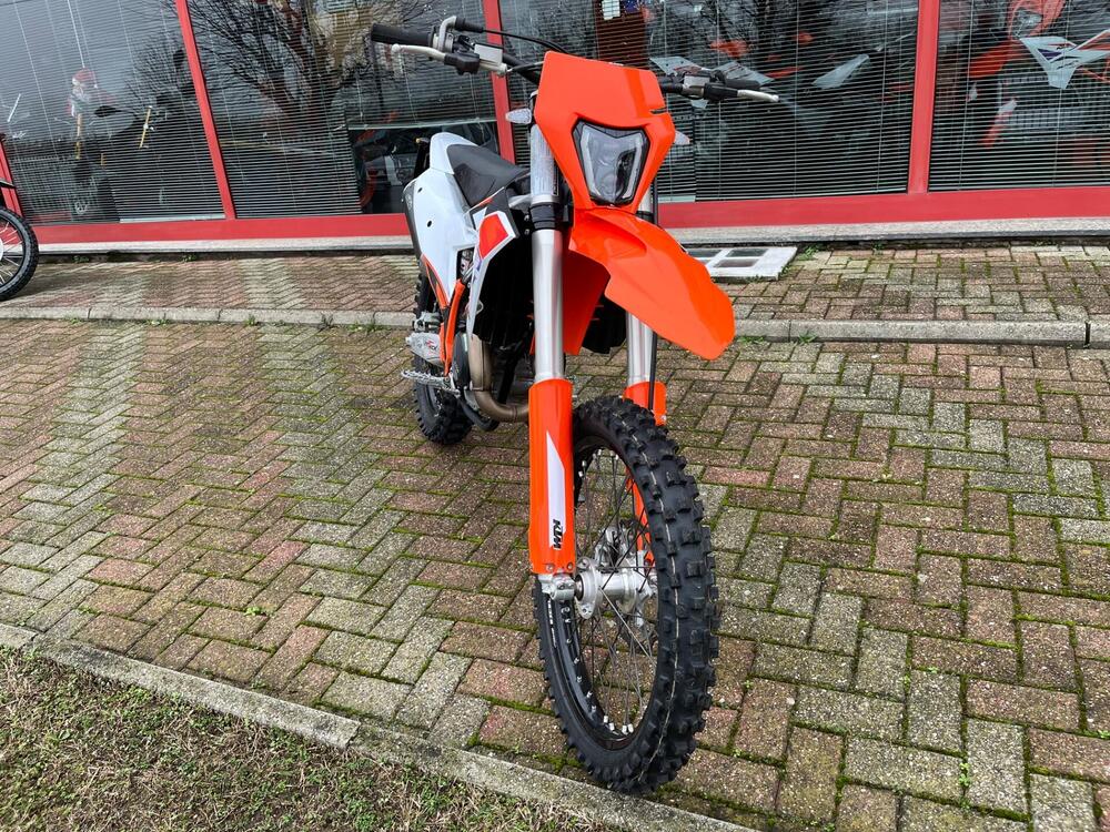 KTM 450 SX-F (2023) (4)