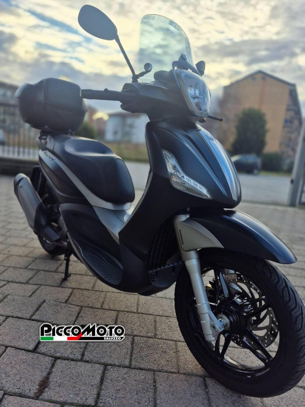 Piaggio Beverly 350 SportTouring ie (2011 - 15) (5)