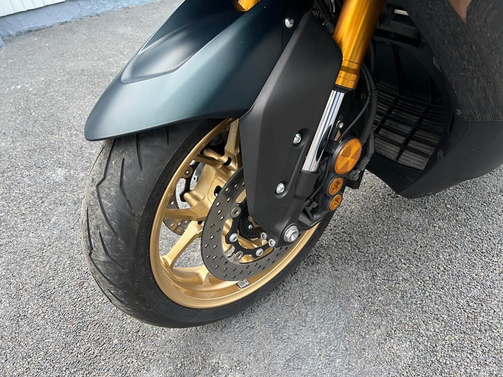 Yamaha T-Max 560 Tech Max (2022 - 24) (16)