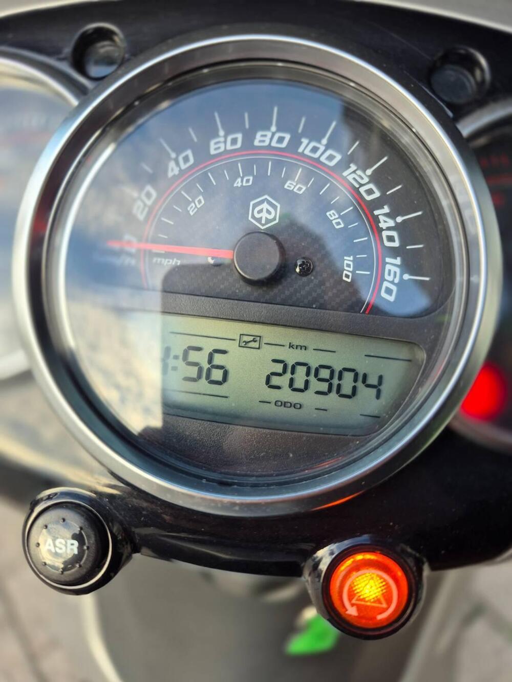 Piaggio Beverly 350 SportTouring ie (2011 - 15) (8)