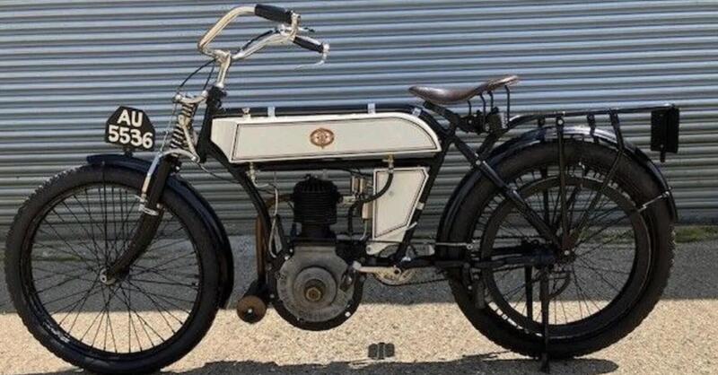  Rubano in un fienile una Riley del 1904!