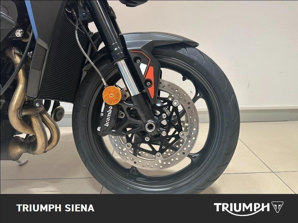 Triumph Street Triple 765 R (2023 - 25) (7)
