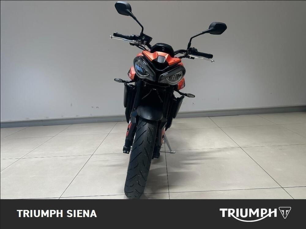 Triumph Street Triple 765 R (2023 - 25) (2)