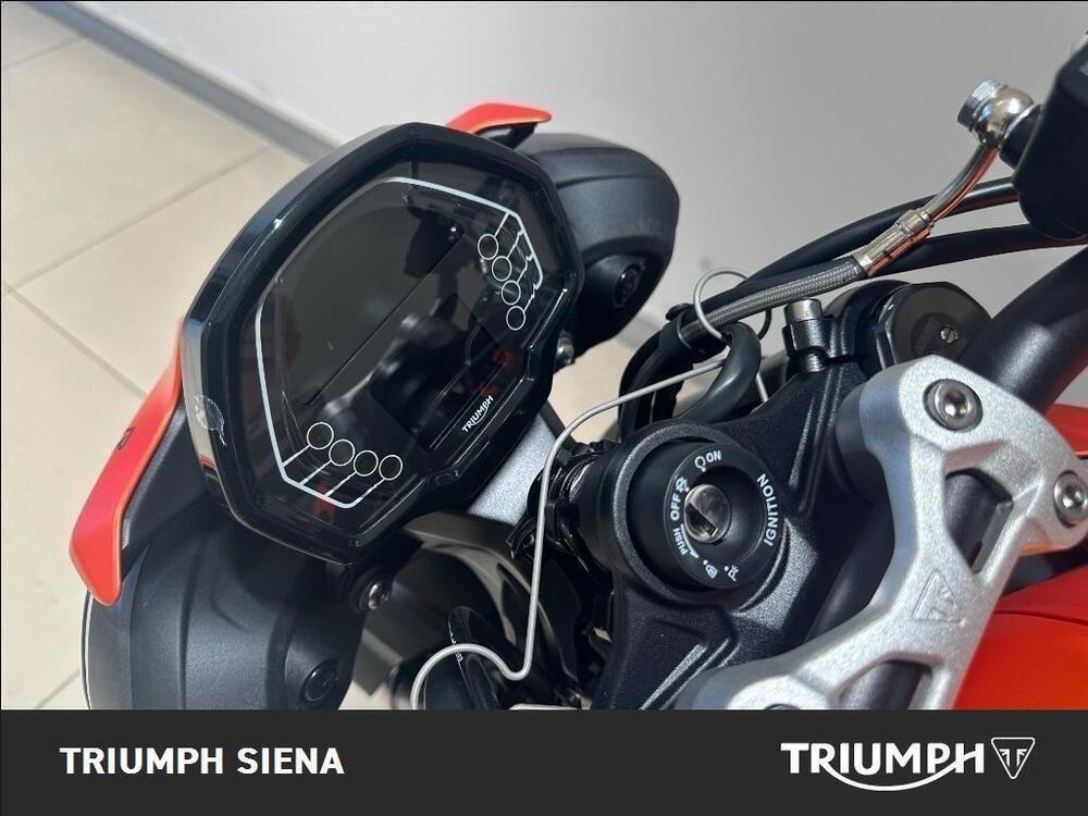 Triumph Street Triple 765 R (2023 - 25) (13)