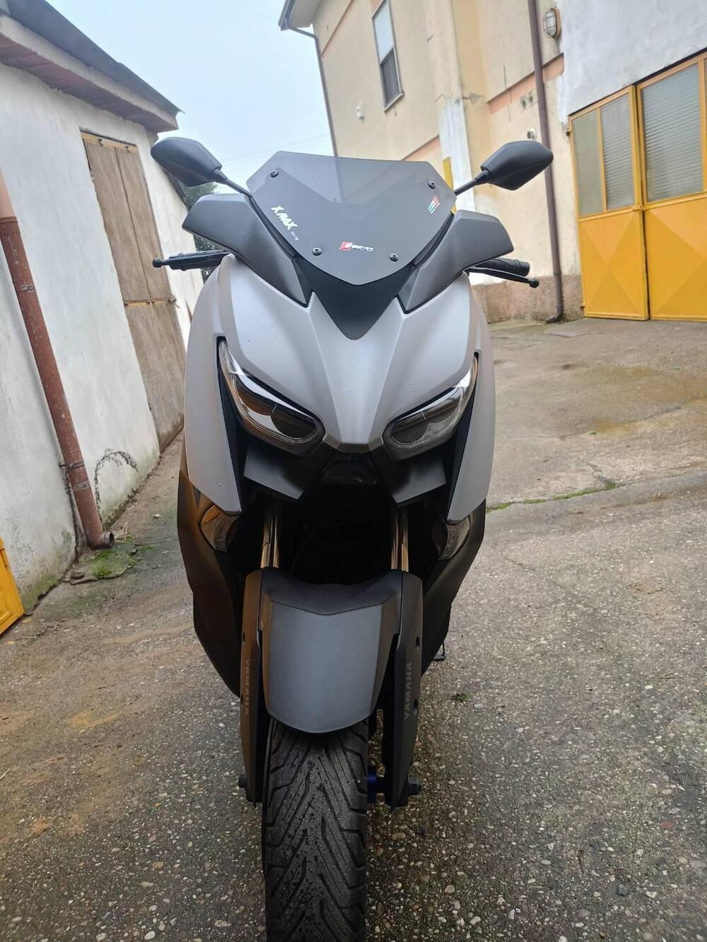 Yamaha X-Max 300 (2021 - 24) (2)