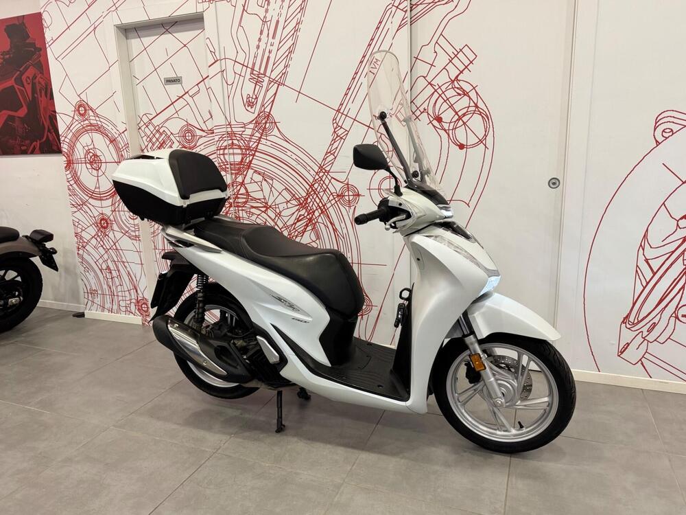 Honda SH 150i (2020 - 23) (2)