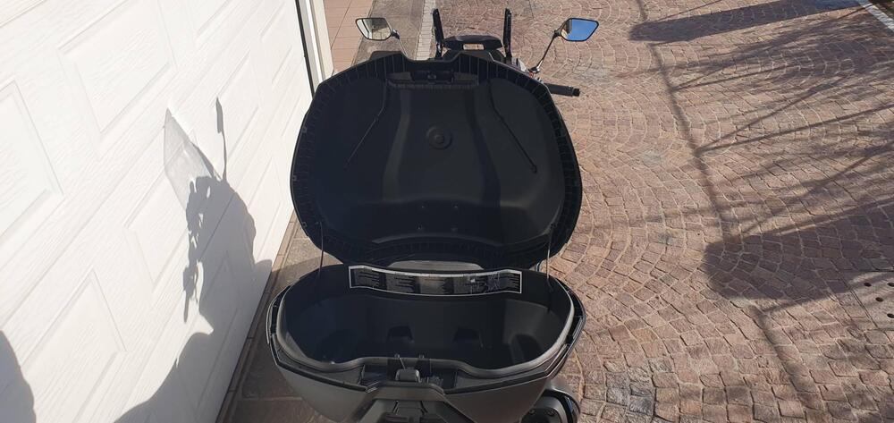 Yamaha T-Max 560 Tech Max (2022 - 24) (7)