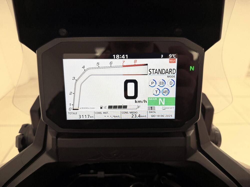 Honda X-ADV 750 DCT (2021 - 24) (15)